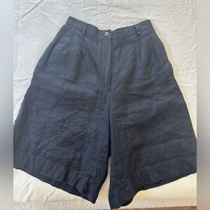 High waist linen “mom” shorts by Liz Claiborne. Vintage